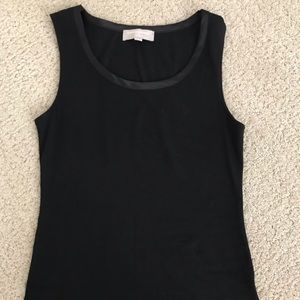 Women’s Sleeveless Shirts XS